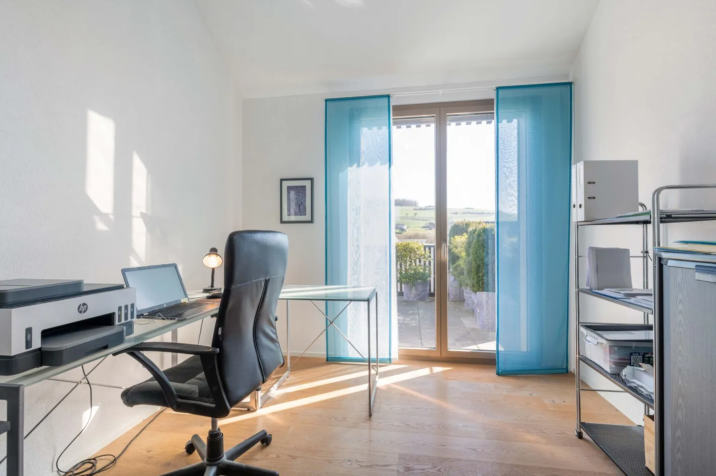 MODERN 5.5-ROOM PENTHOUSE | SUNNY | VIEW - Photo 6 of 9