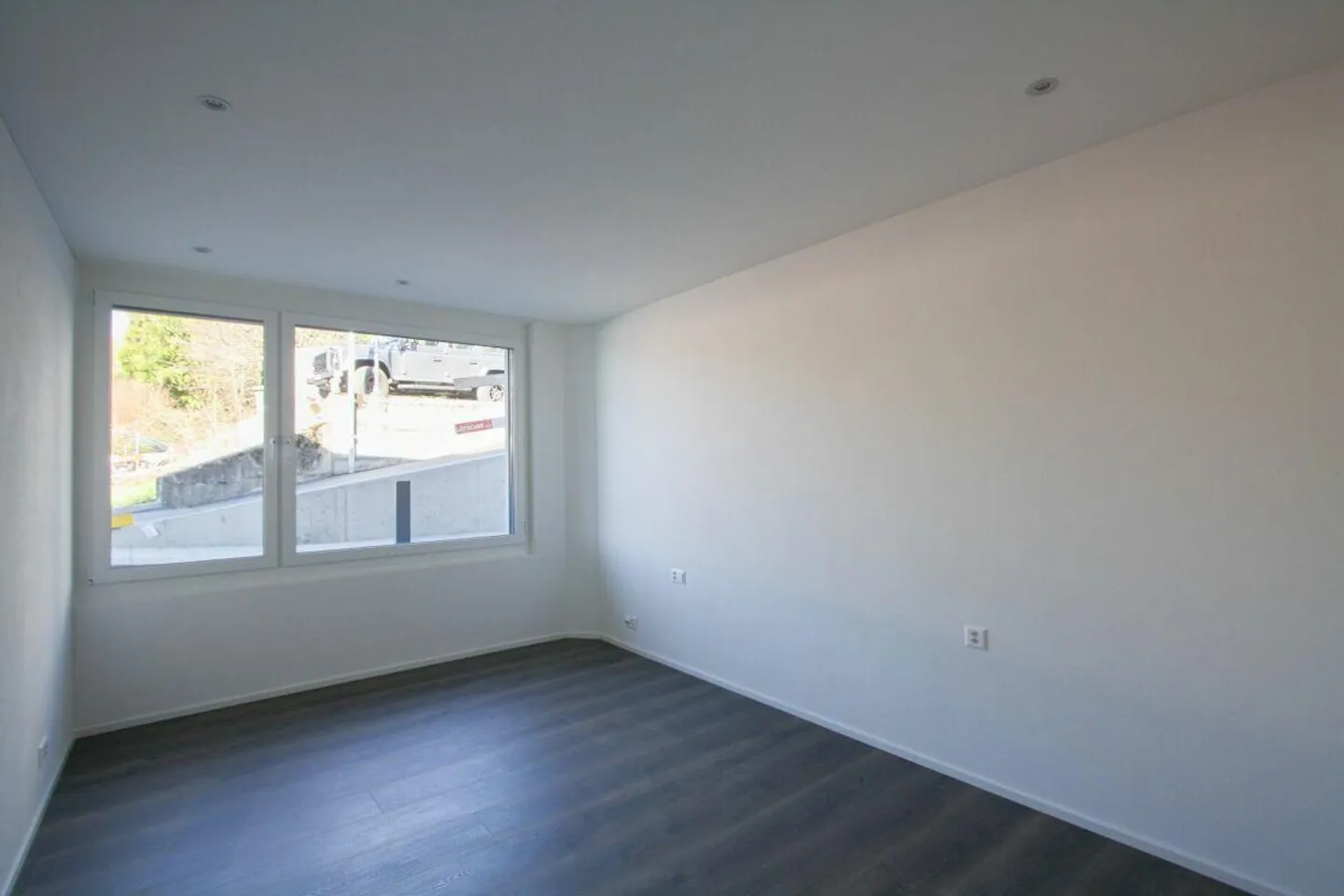 Appartement de 4,5 pièces avec vue sur la montagne et le lac - Photo 4 sur 13