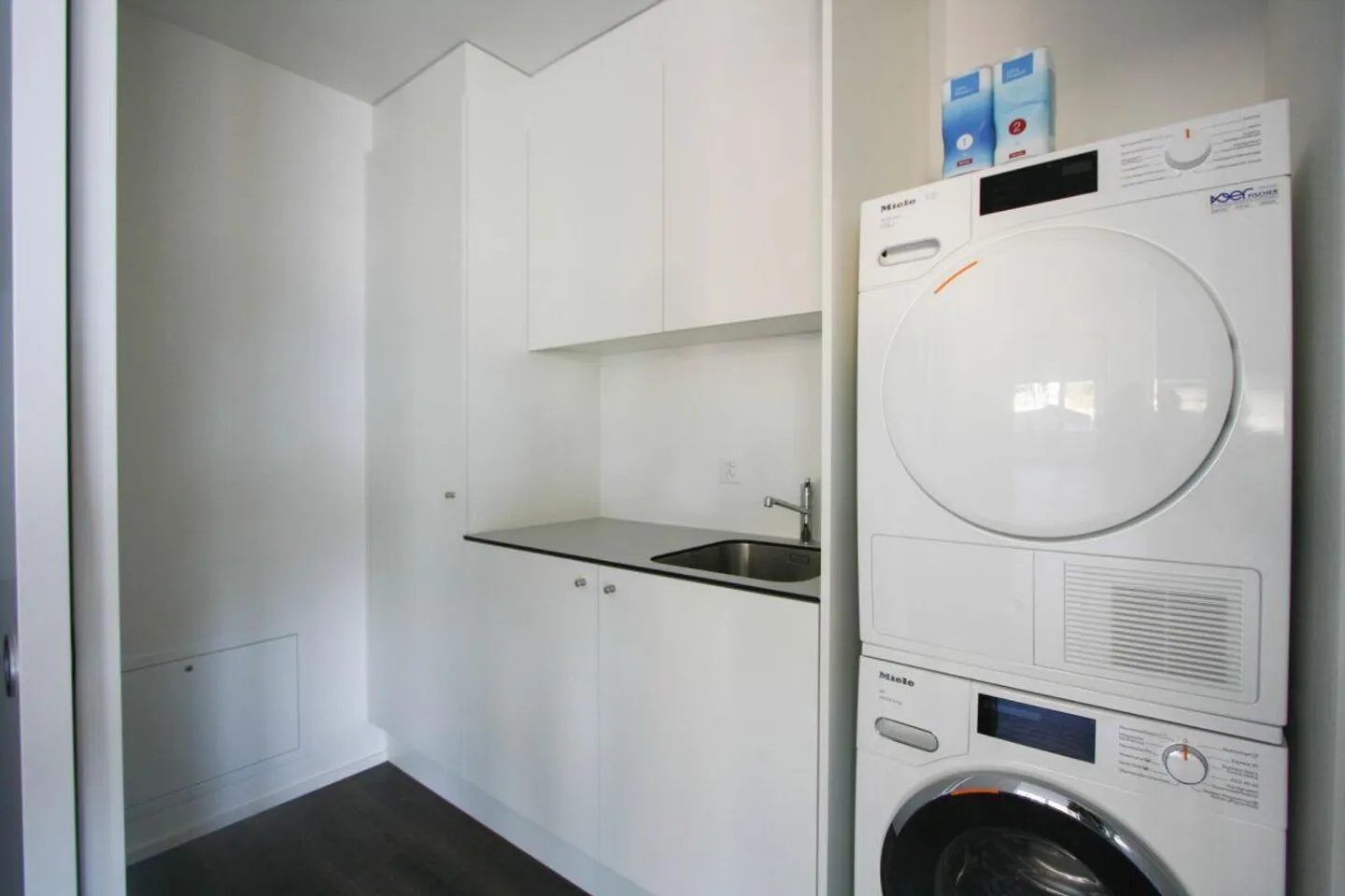 Appartement de 4,5 pièces avec vue sur la montagne et le lac - Photo 7 sur 13