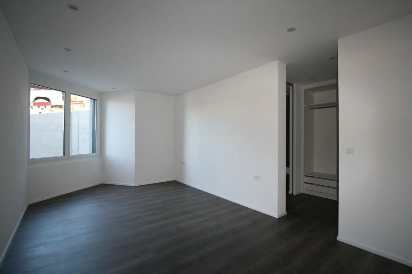 Appartement de 4,5 pièces avec vue sur la montagne et le lac - Photo 9 sur 13