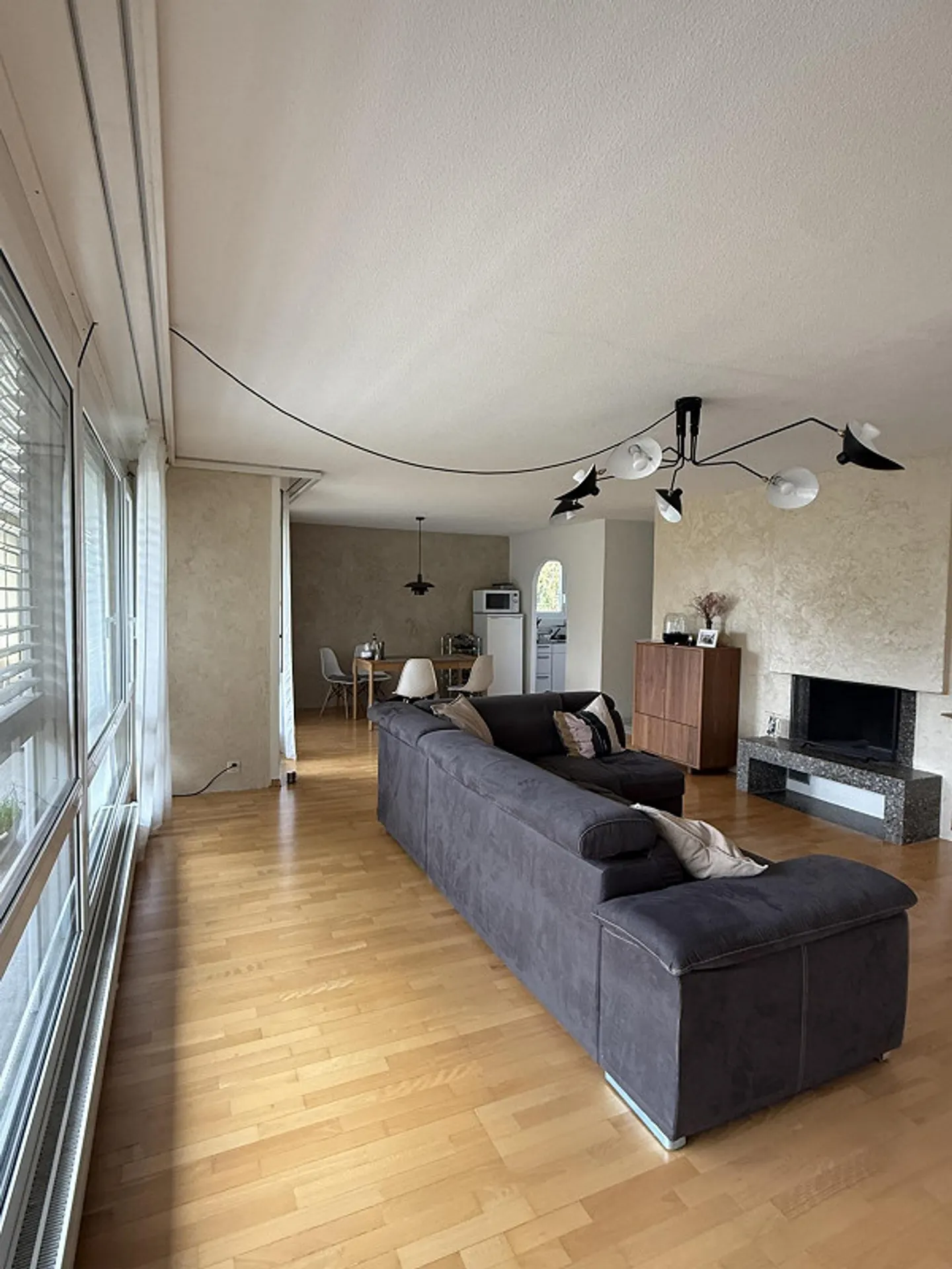 Appartamento di 134 m² a 3122 Kehrsatz, 5° piano/ascensore. Inclusi cantina, garage + NBK - Foto 2 di 20