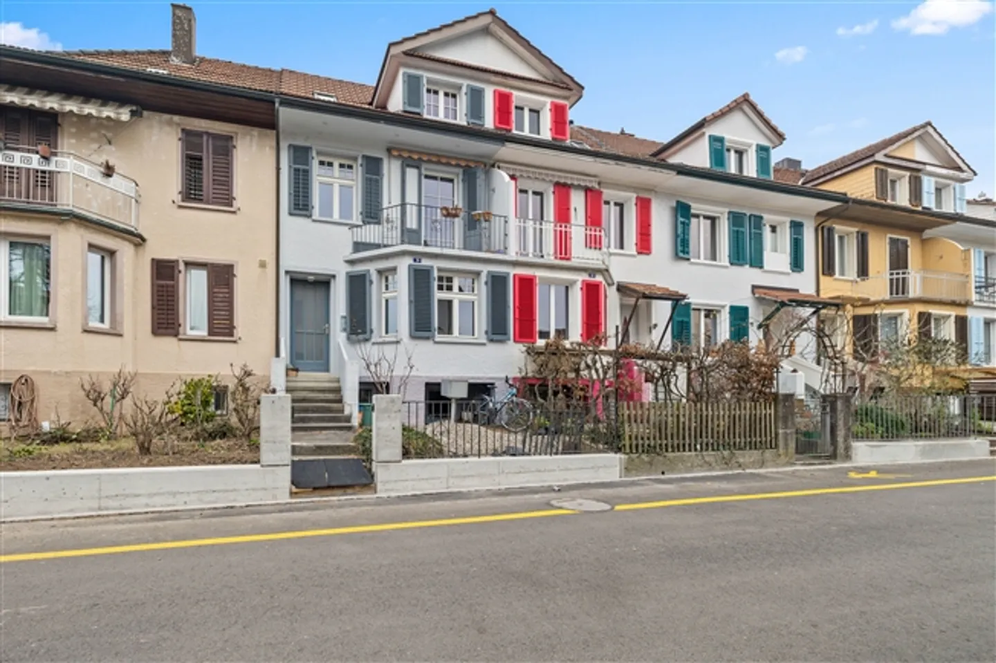 «Charmantes 4.5-Zi.-Reiheneinfamilienhaus in Olten - zentral» - Foto 1 von 13