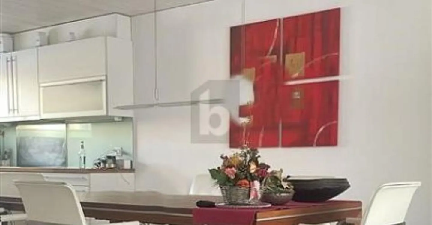 Maison familiale avec jardin - Photo 3 sur 6