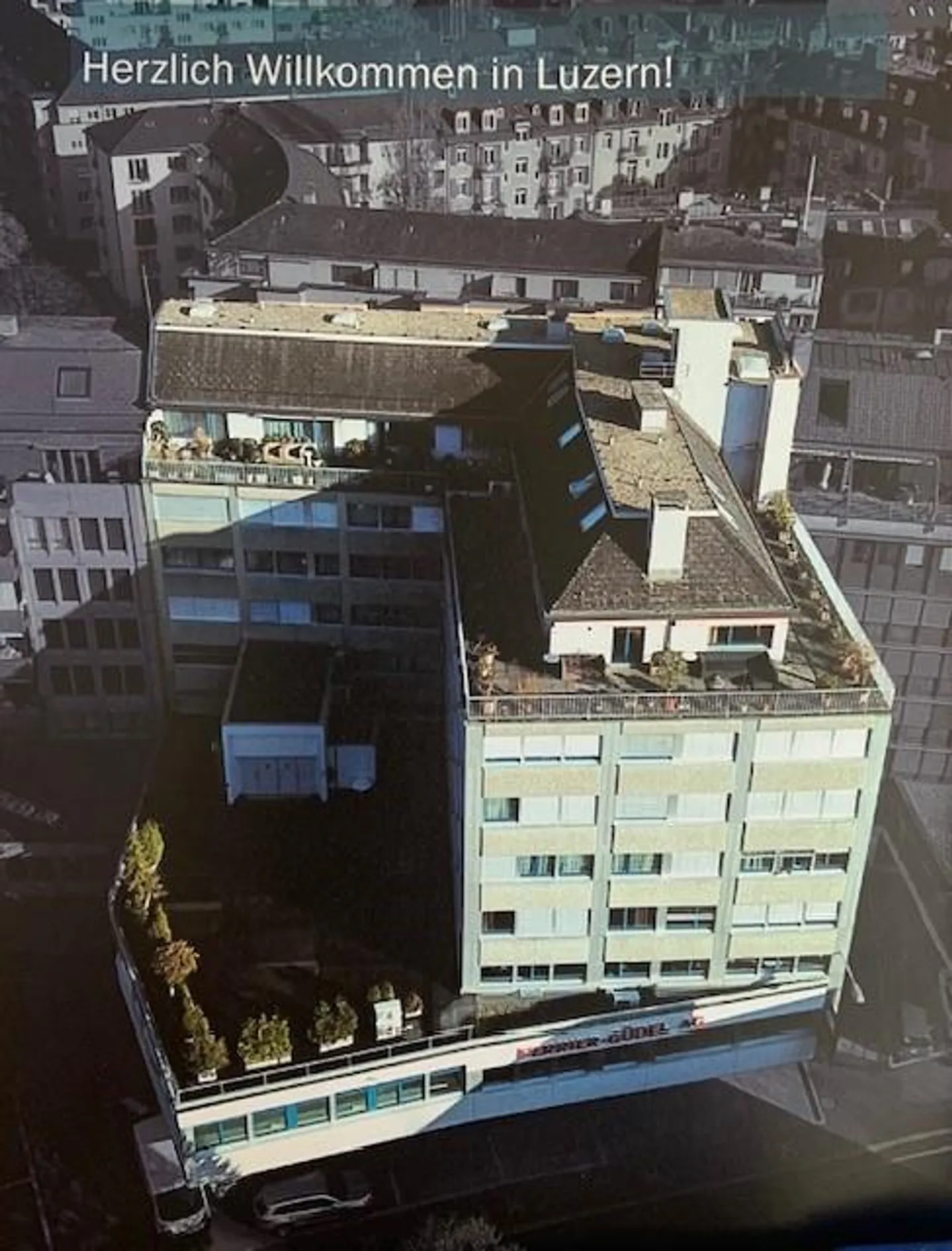 Opportunité! Appartement spacieux et calme de 1 ½ pièce en ville avec balcon - Photo 1 sur 8