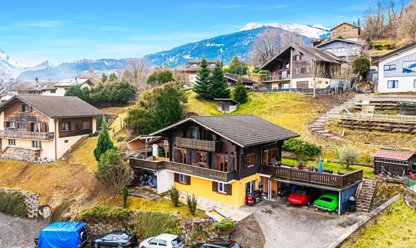 Rare opportunity! Large Chalet with studio possibility - Photo 1 of 11