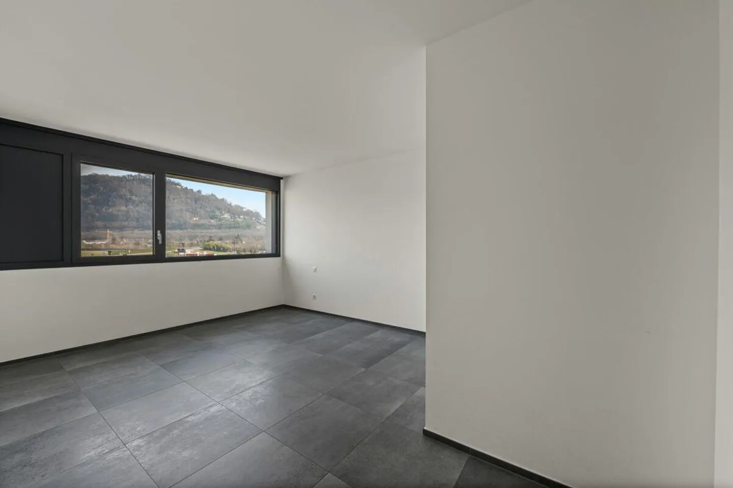 Moderne und designorientierte Residenz. 3,5 Zimmer mit großer Terrasse - Foto 6 von 10