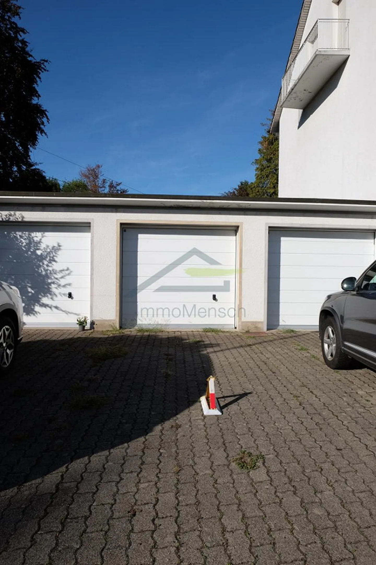 Spacious 3.5-room apartment with garage in Riehen - Photo 8 of 8