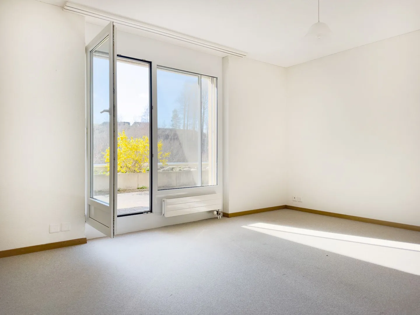 Geräumiges Terrassenhaus mit Aussicht - Foto 6 von 21