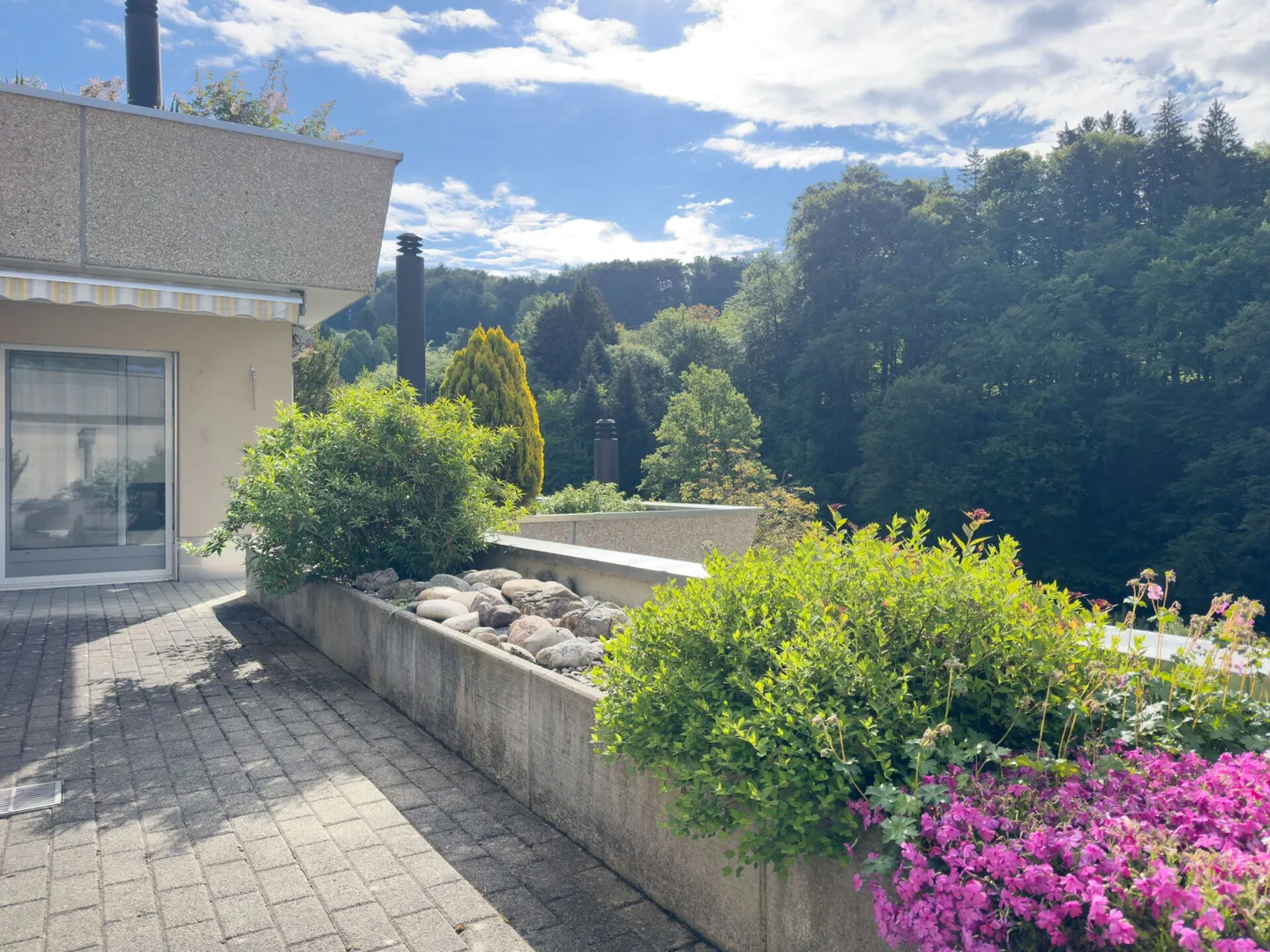 Geräumiges Terrassenhaus mit Aussicht - Foto 16 von 21