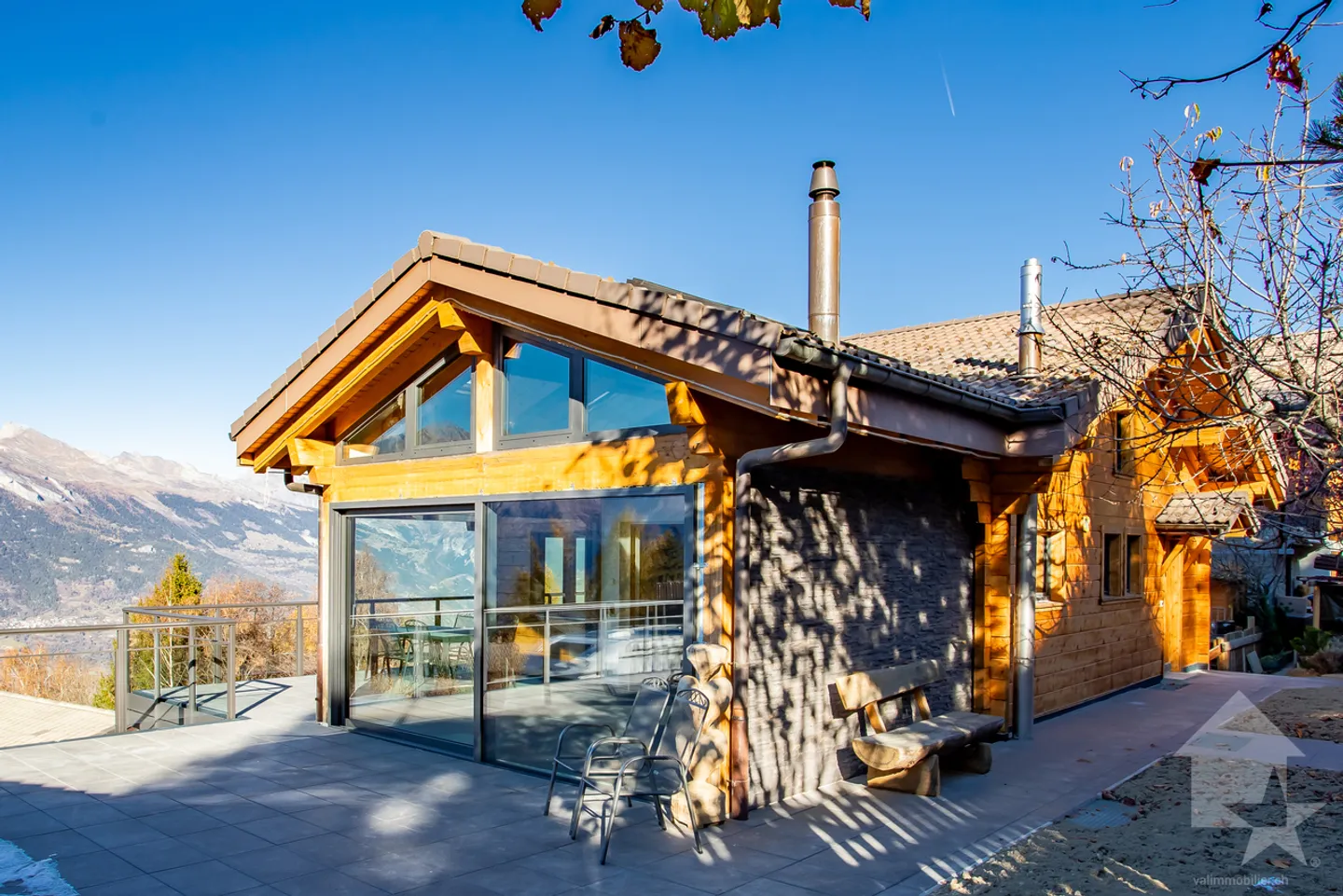 Superbo chalet ristrutturato di 7,5 stanze, vista splendida, 300 m2 - Foto 1 di 23