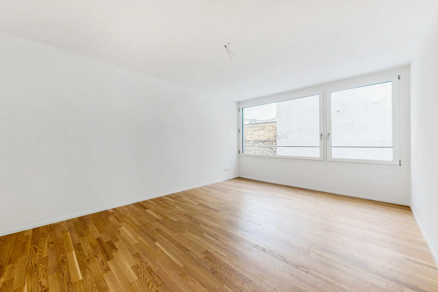 Top modern and right in the center? - Photo 9 of 12