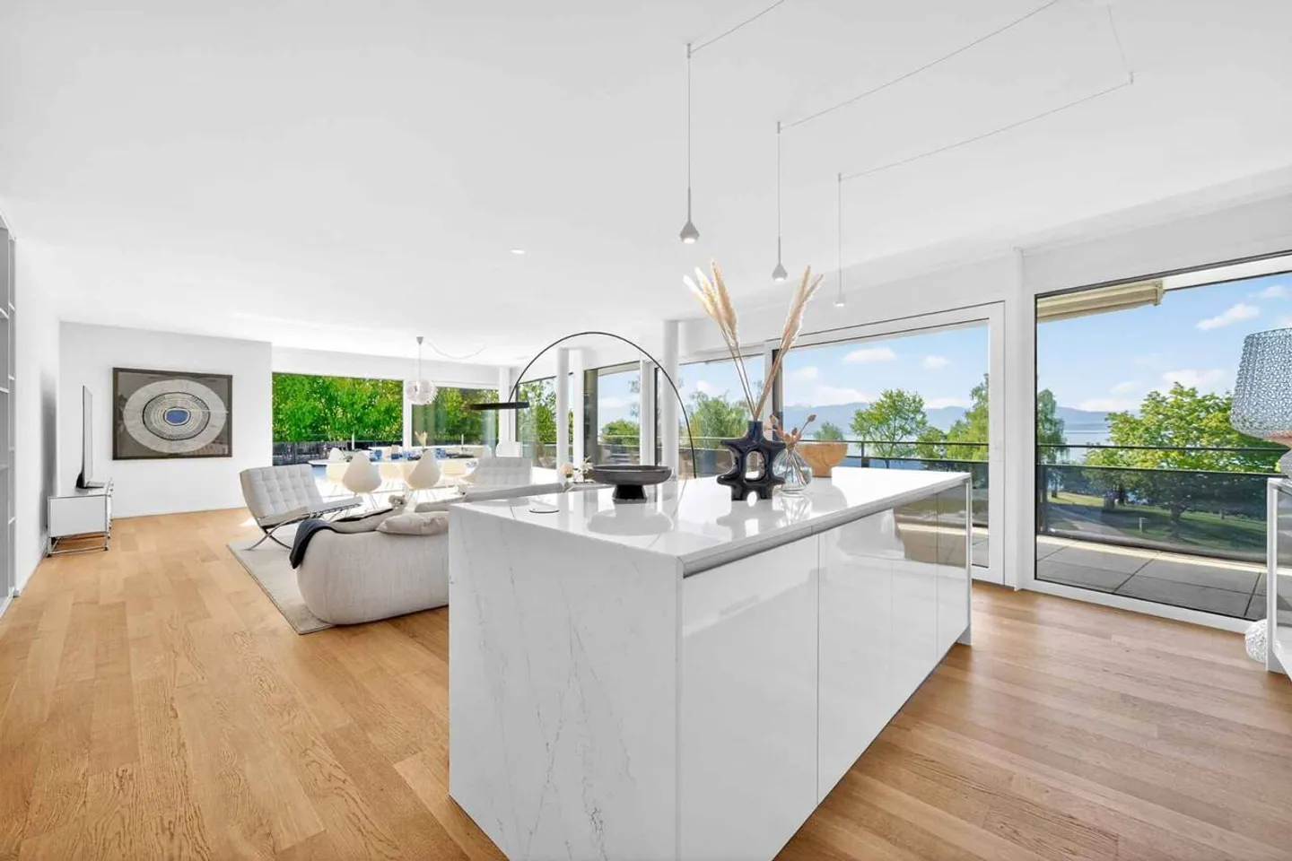 Modernes Apartment mit Seeblick - Foto 4 von 11