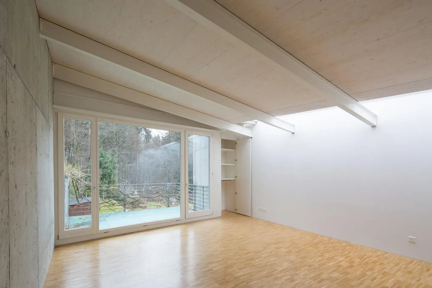 Superbe sensation d'espace avec des pièces hautes et ouvertes - Photo 10 sur 11