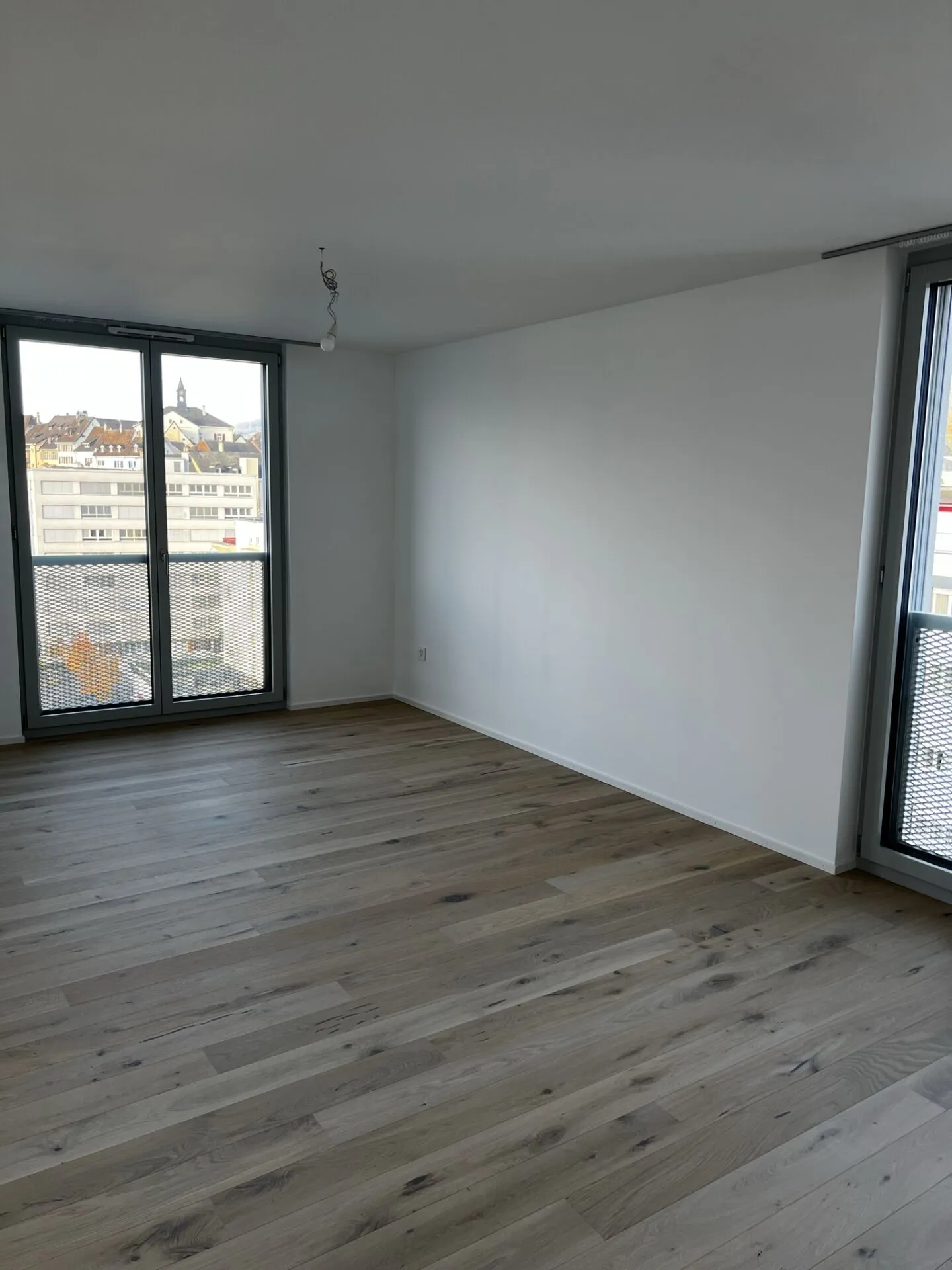 Penthouse (Nr. 19) mit 4,5 Zimmern zur Miete in einem neuen Gebäude mit Aufzug - Foto 14 von 15
