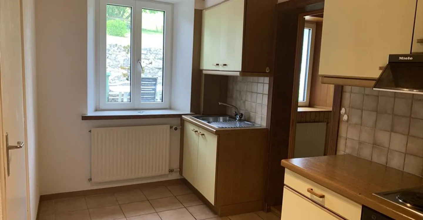 Terraced building with 3 apartments - Photo 5 of 12