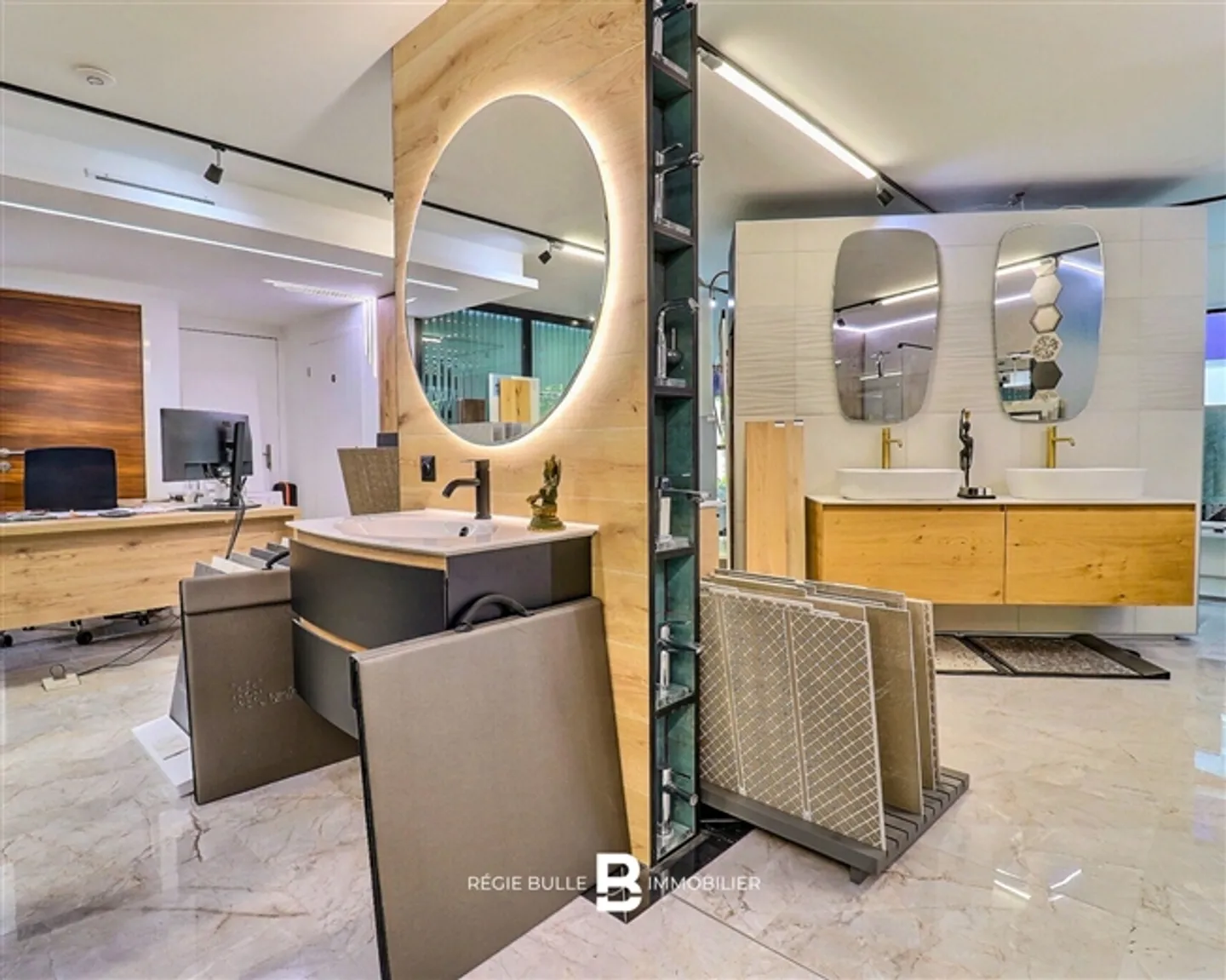 Spazio commerciale moderno di circa 100 m² - posizione privilegiata - Foto 3 di 7