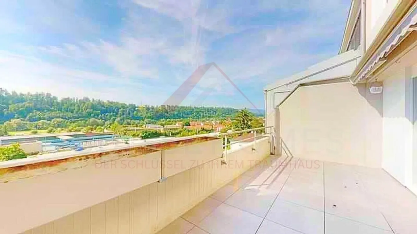 Spacious Maisonette Apartment on the 6th Floor with Unobstructed View - Photo 2 of 12