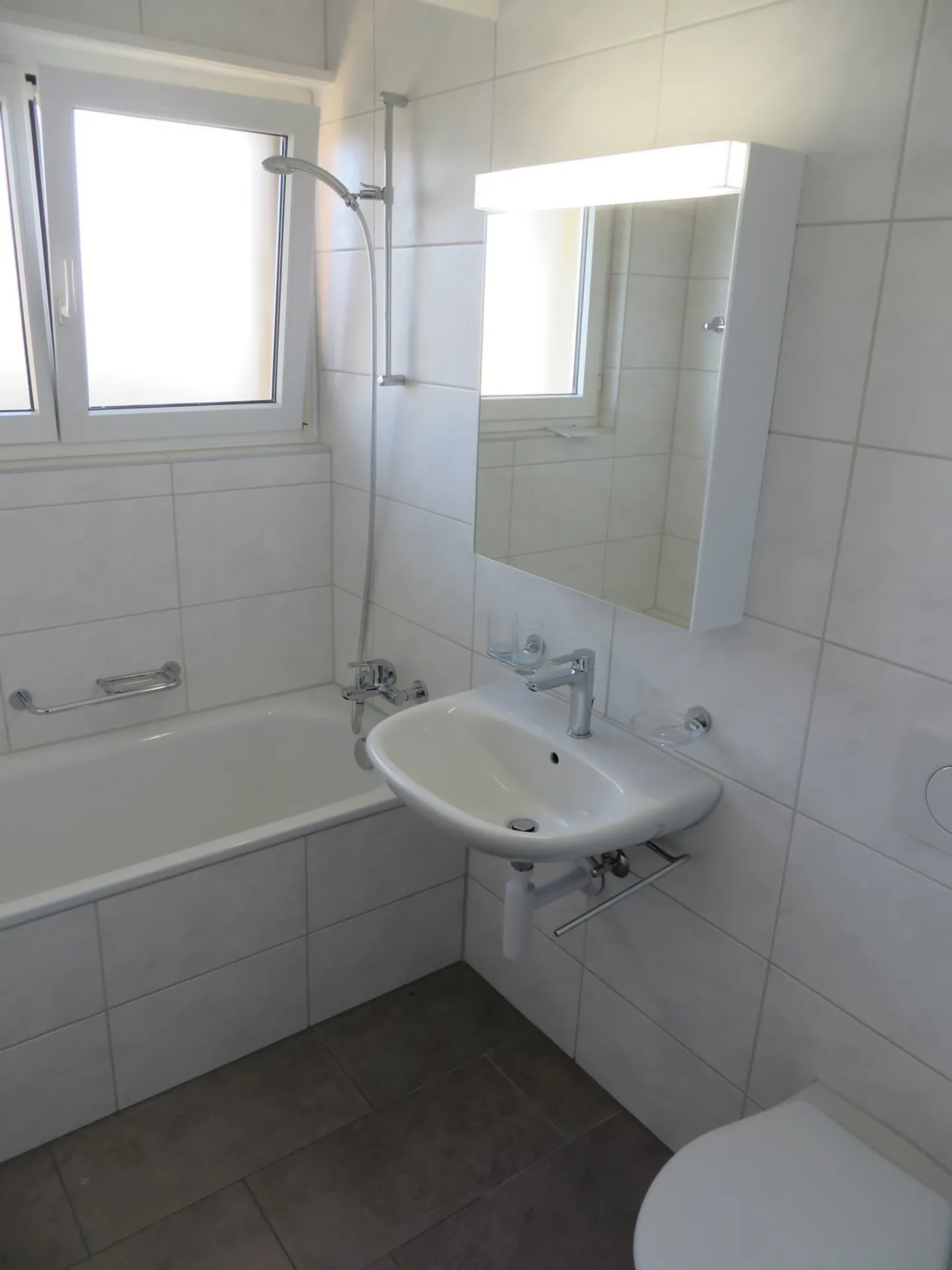 Geräumige 4-Zimmer Wohnung - Foto 2 von 5