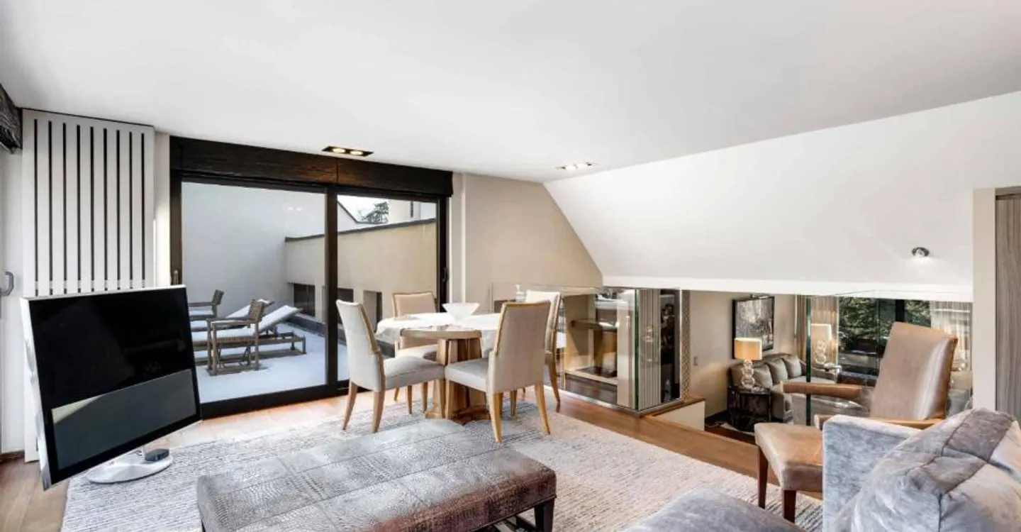 Penthouse with 5 rooms and 56 m² terrace - Photo 5 of 9
