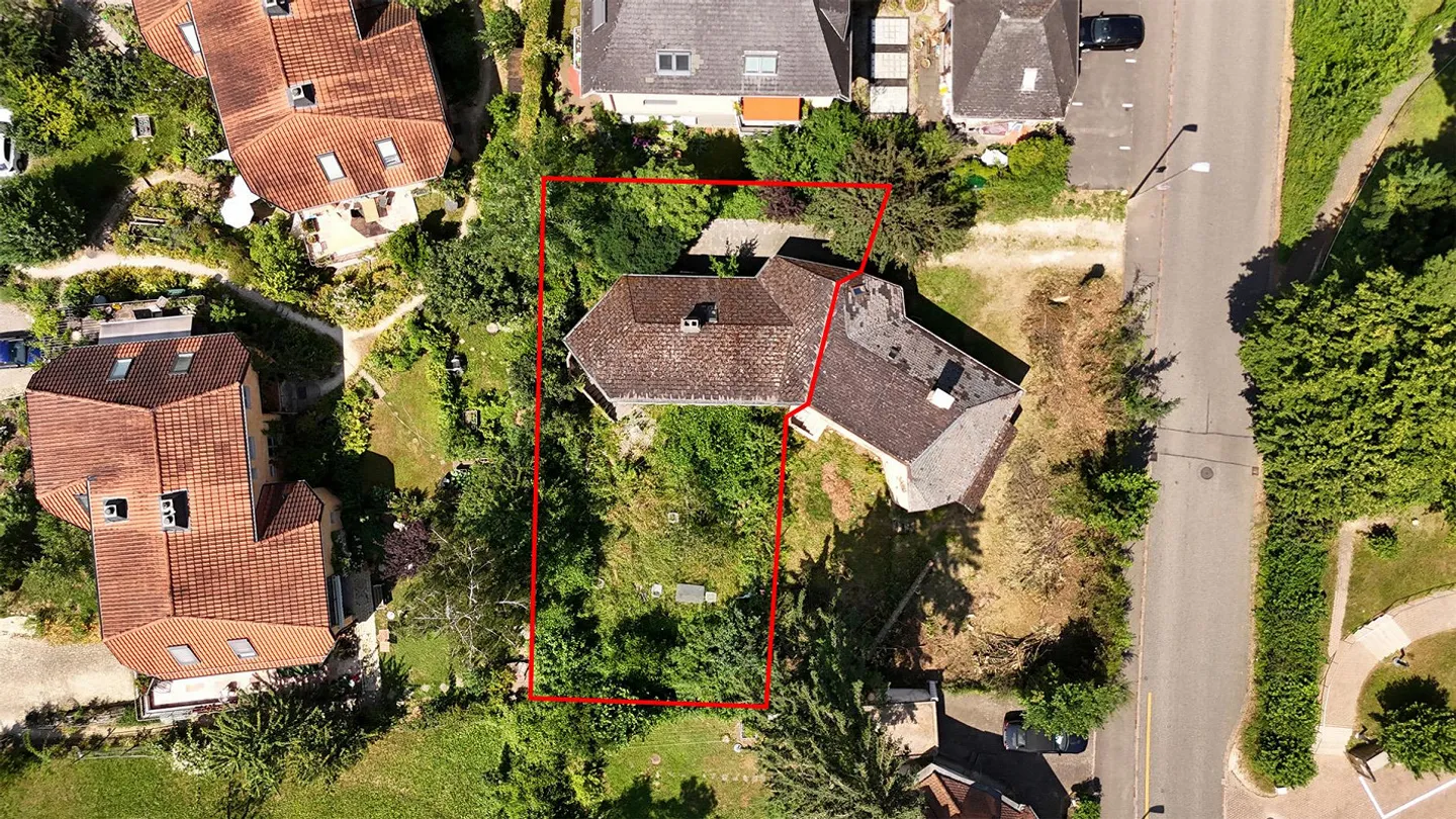 Casa con storia in posizione privilegiata a Dornach - Foto 12 di 13