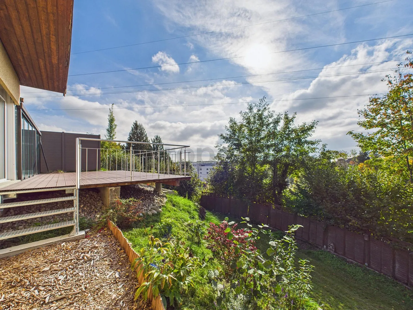 Maison jumelée rénovée de 5.5 pièces avec jardin, véranda et grand ... - Photo 13 sur 14