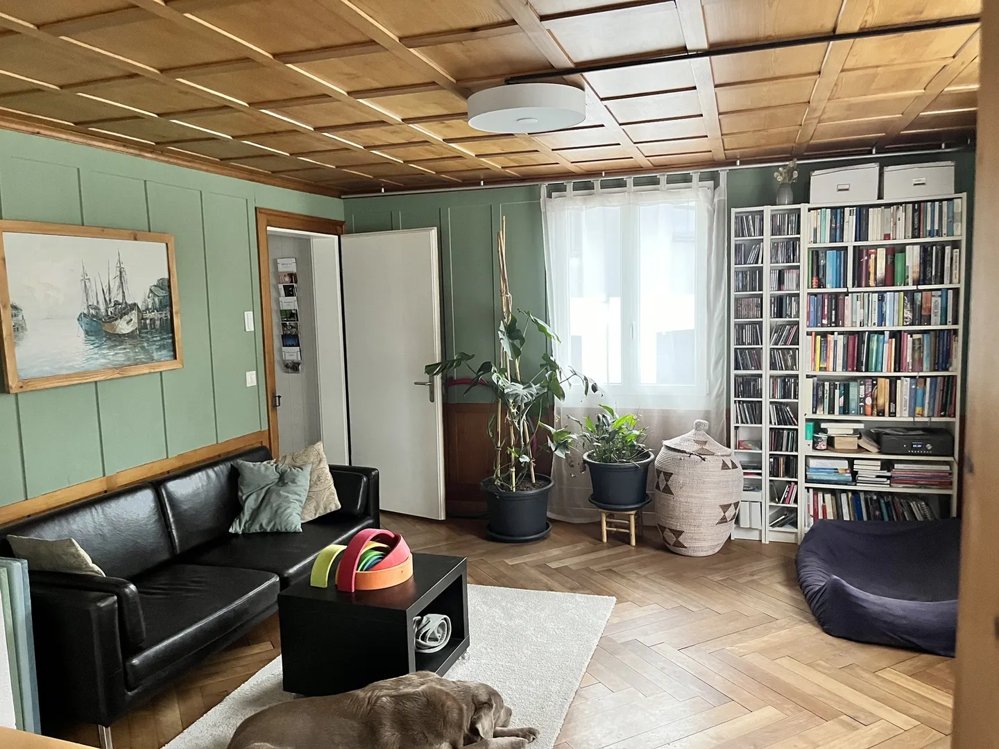 Charming House with Garden - Photo 2 of 10