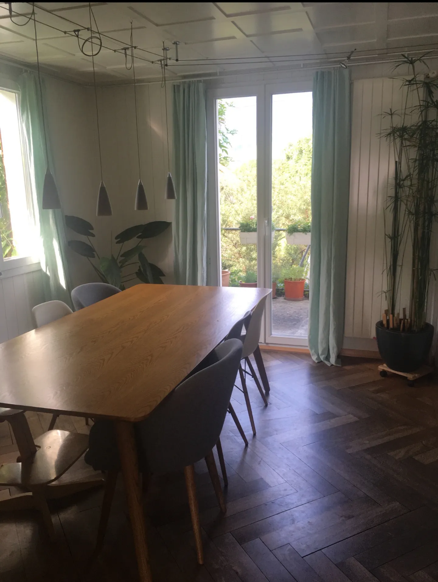 Charming House with Garden - Photo 4 of 10