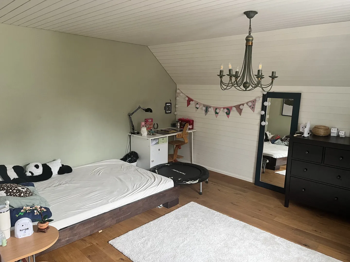 Charming House with Garden - Photo 6 of 10