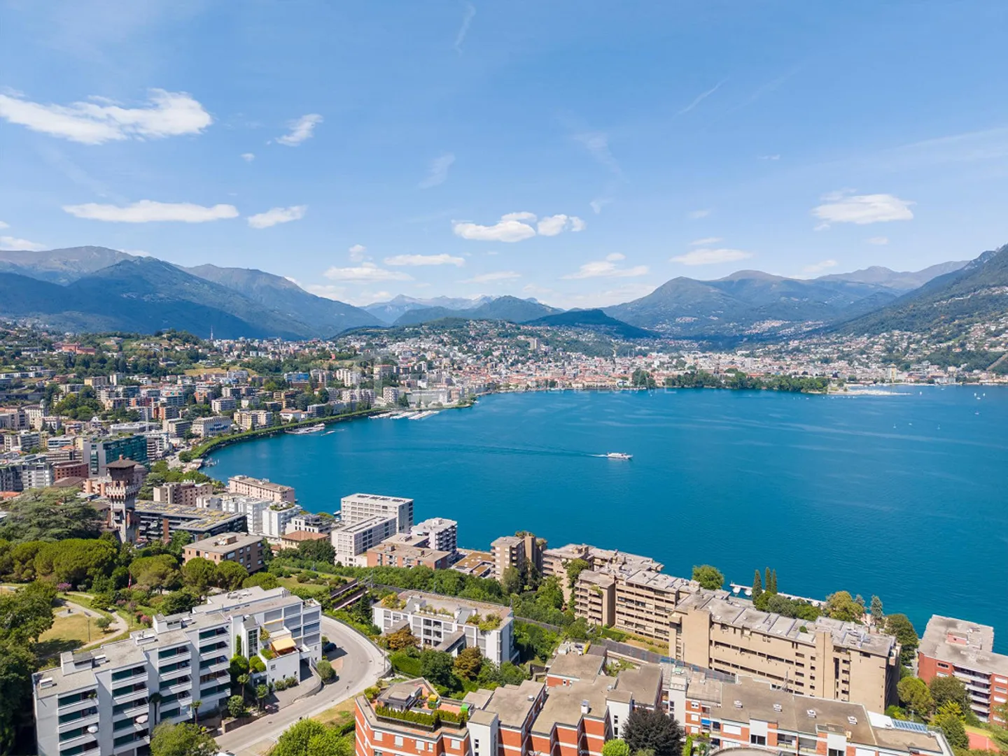 PRESTIGIOUS 4.5-ROOM APARTMENT WITH MAGNIFICENT LAKE VIEW - Photo 1 of 13