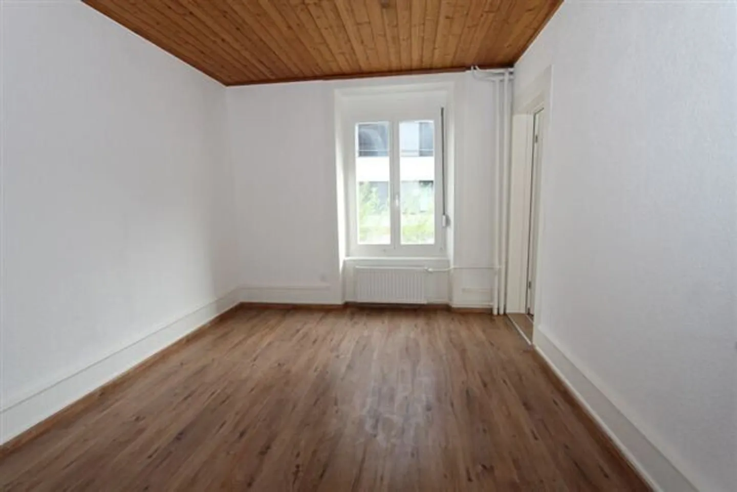 Traumhafte Wohnung mit toller Terrasse und Aussicht!! - Photo 3 of 9