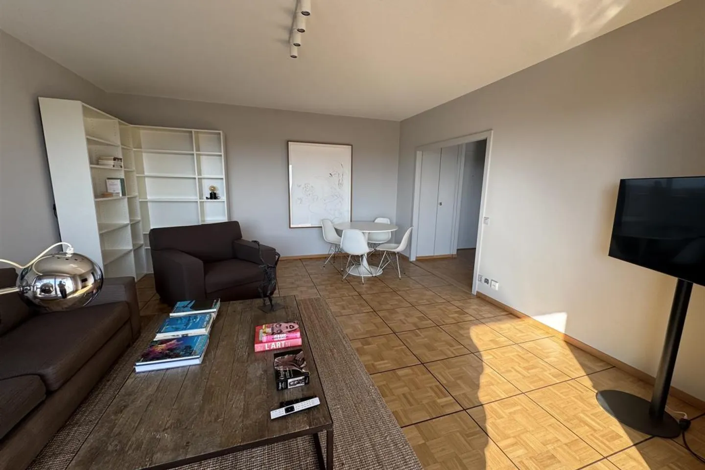 Furnished 3-room apartment - Photo 2 of 10