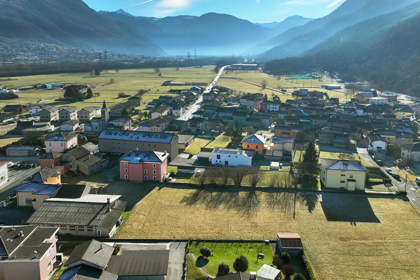 Terrain à bâtir avec un grand potentiel ! - Photo 4 sur 8