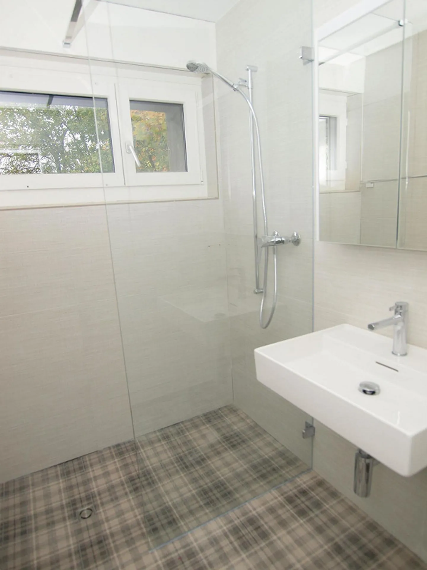Garden apartment with charm and comfort - Photo 8 of 15