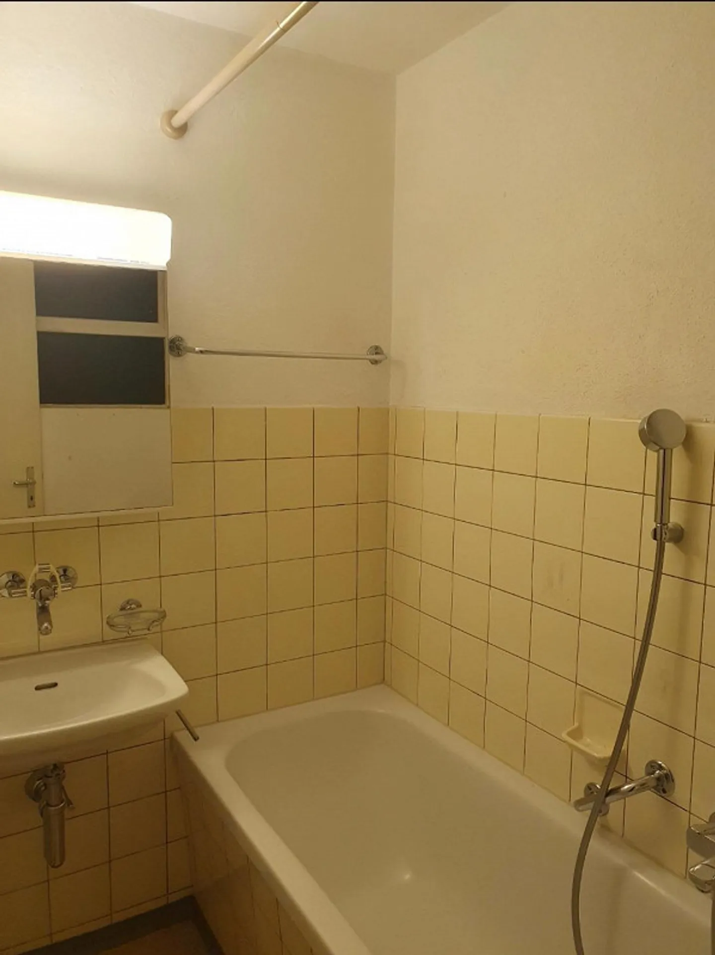 Charmante Wohnung in Schwyz - Foto 9 von 9