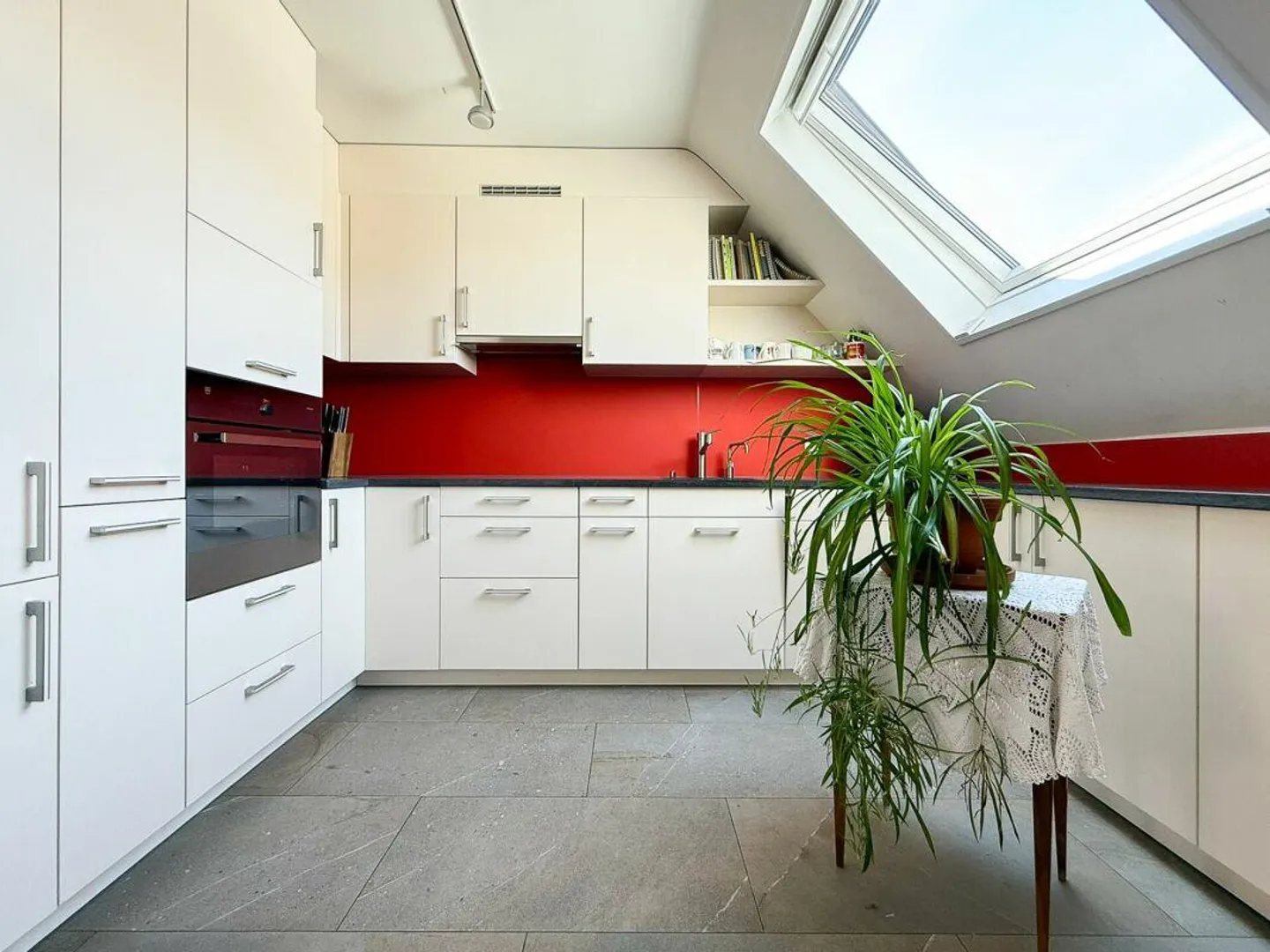 3.5 room apartment with balcony - Photo 3 of 11
