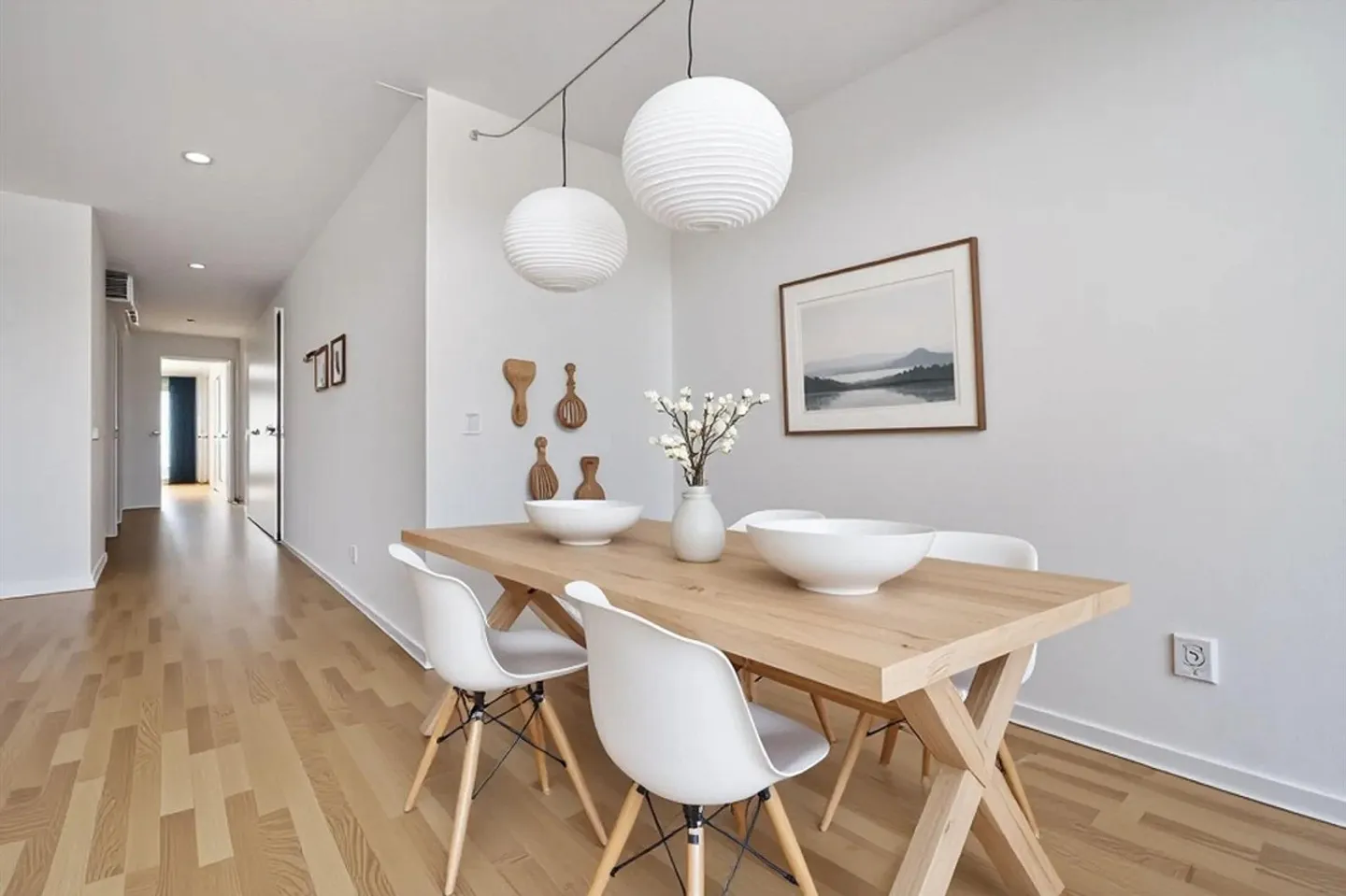 Appartamento luminoso di 2,5 stanze con veranda vetrata a Niederwangen/Köniz - Foto 2 di 12