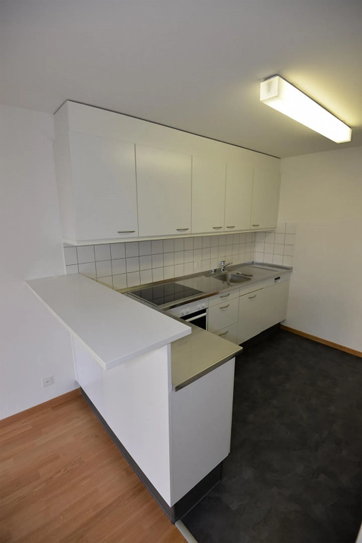 Your new home with large garden seating area - Photo 3 of 10