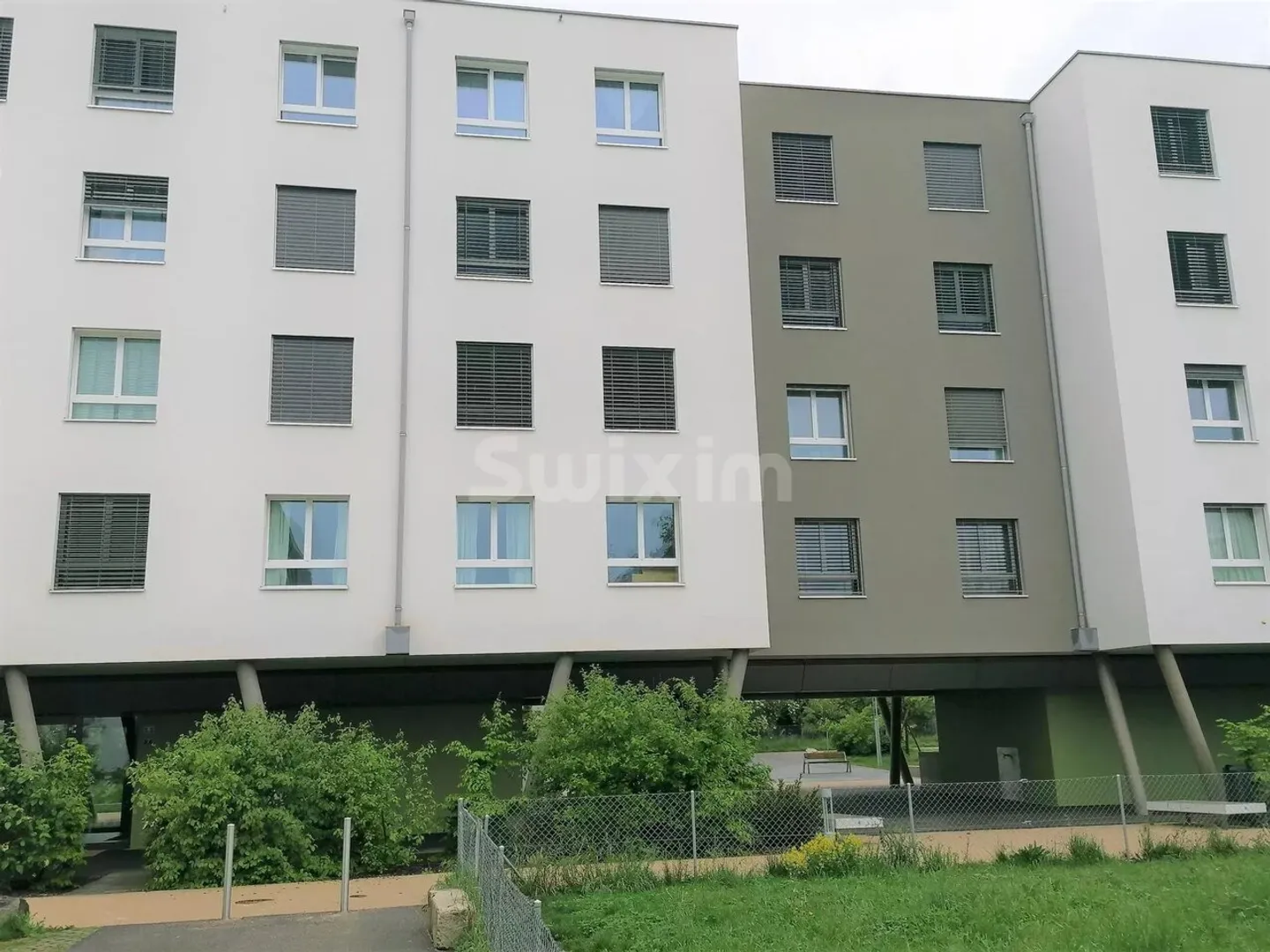 5-Room Nugget in the Heart of Onex Rare - Photo 5 of 8