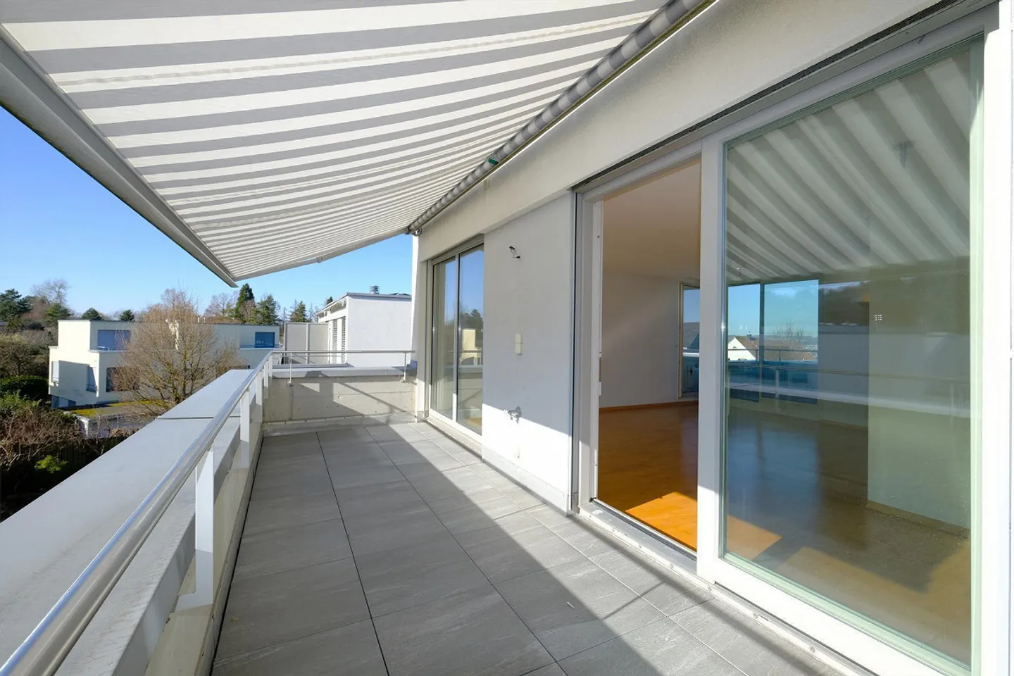 Modern 5.5-room semi-detached house with large garden in Gockhausen - Photo 20 of 27