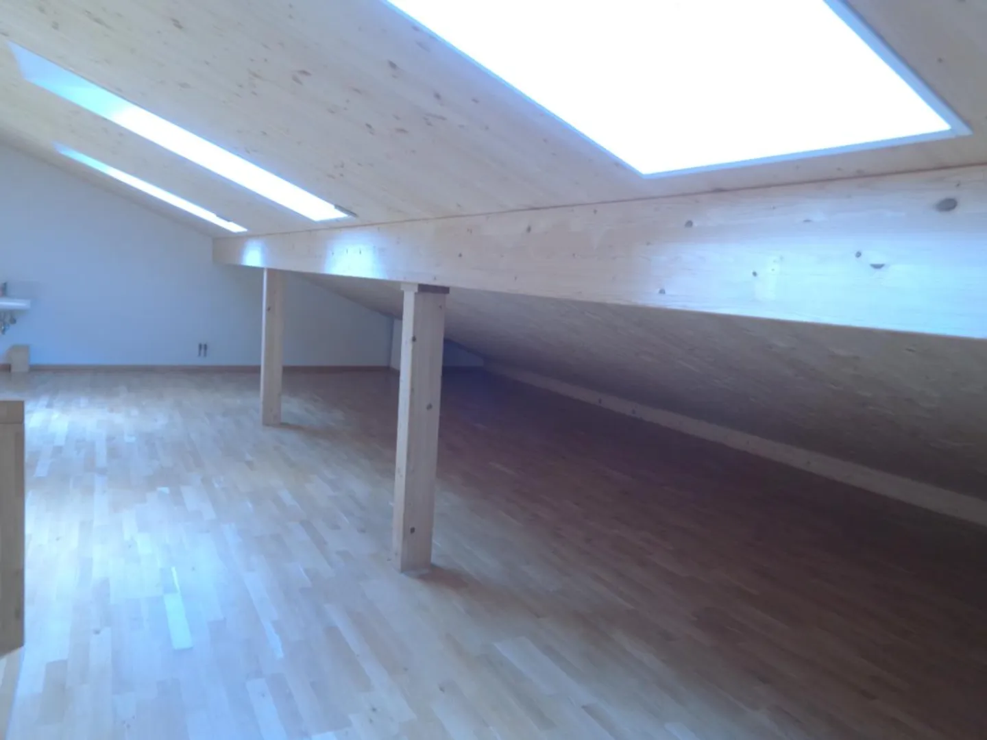 4.5 Room Penthouse Apartment - Photo 2 of 3