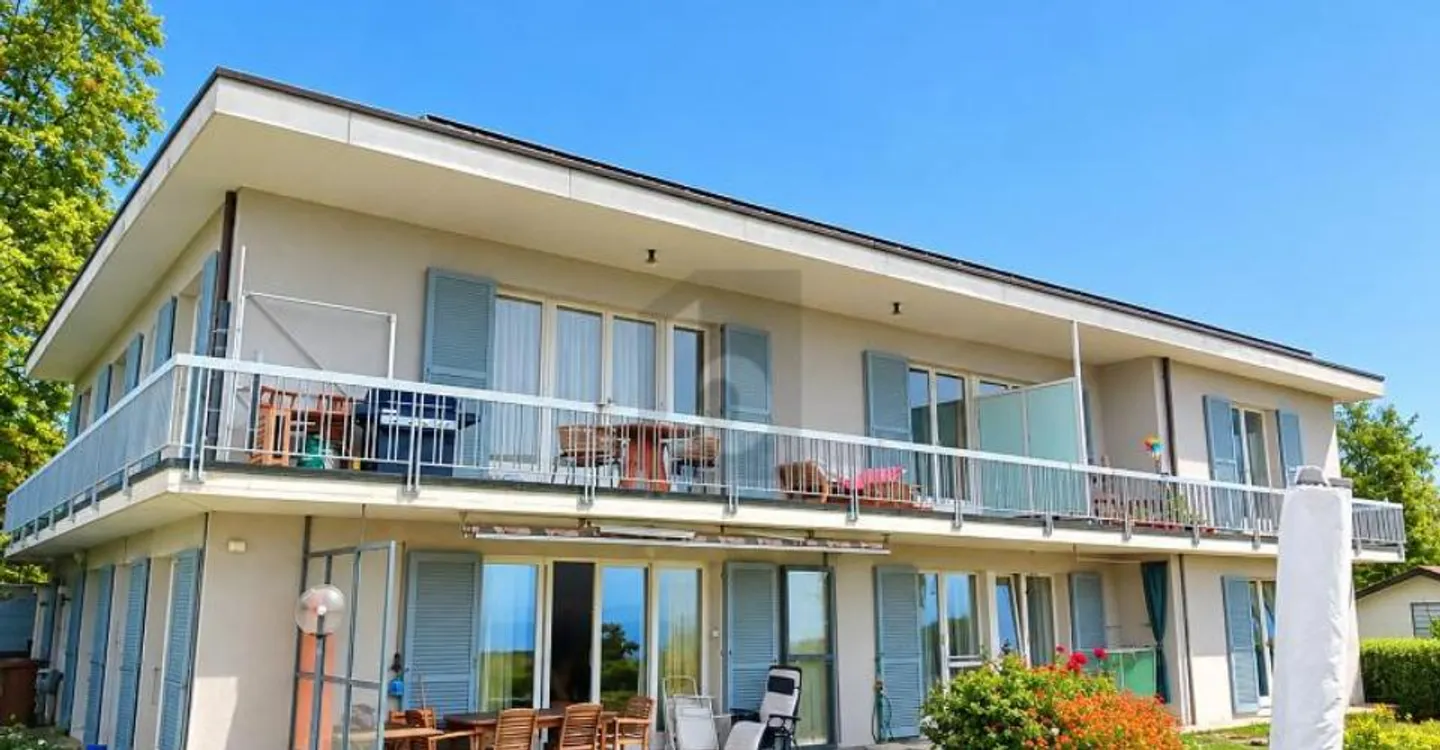 Casa Familiare Spaziosa con Vista Lago - Foto 1 di 6