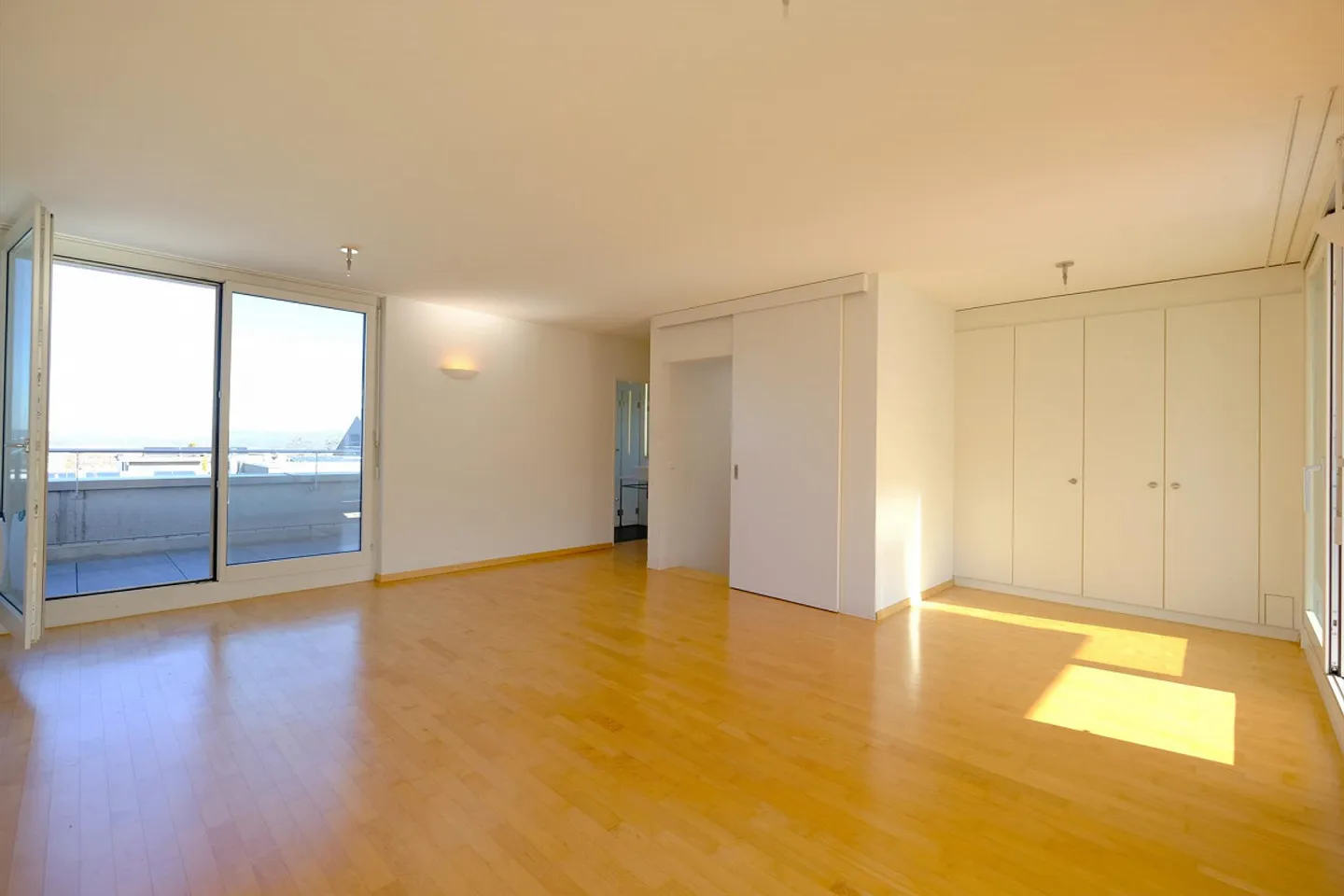 Modern 5.5-room semi-detached house with large garden in Gockhausen - Photo 17 of 27