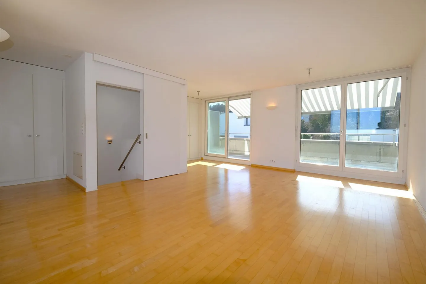 Modern 5.5-room semi-detached house with large garden in Gockhausen - Photo 18 of 27