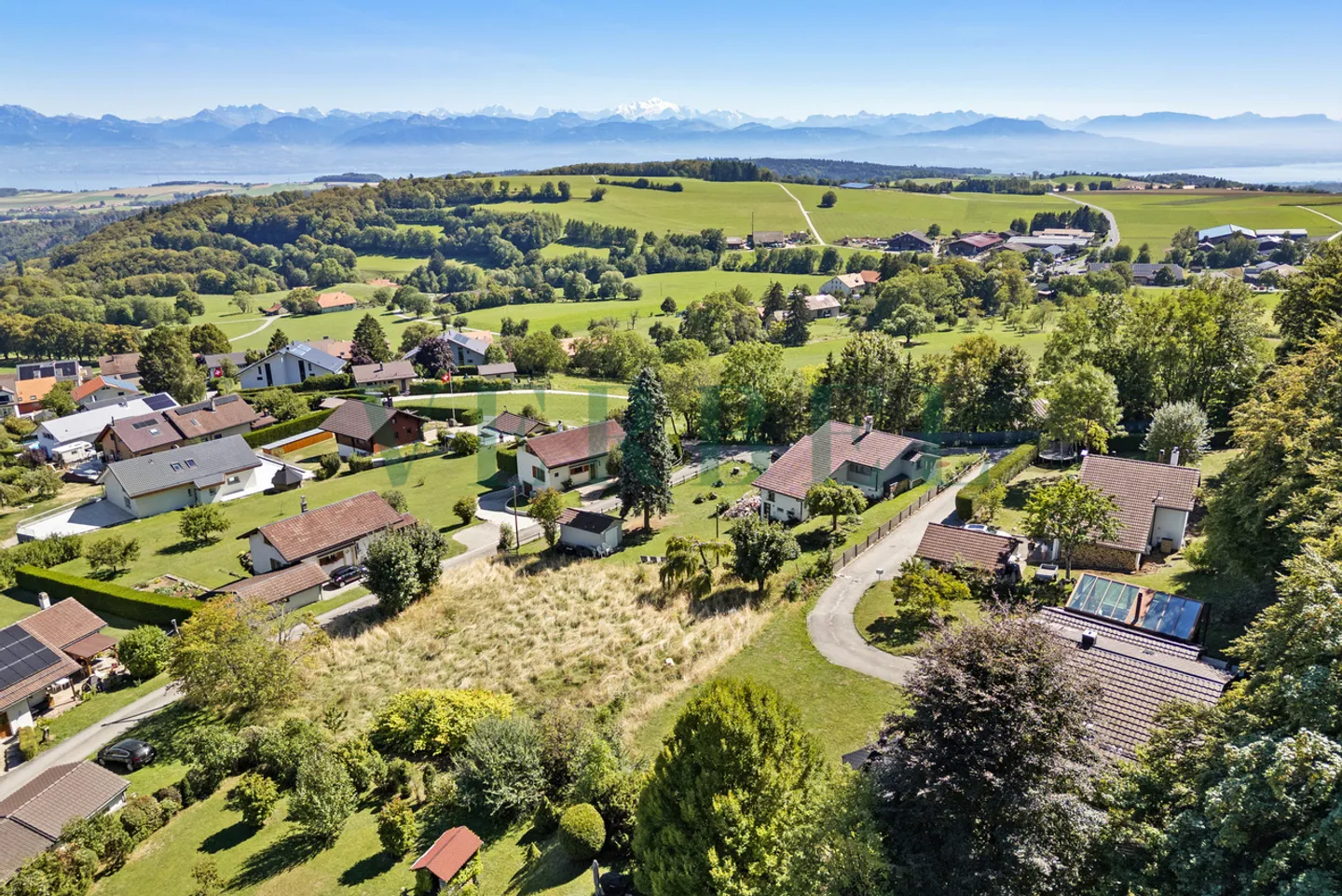 Villa-chalet: un'eccezionale cornice tra lago e montagne - Foto 4 di 10