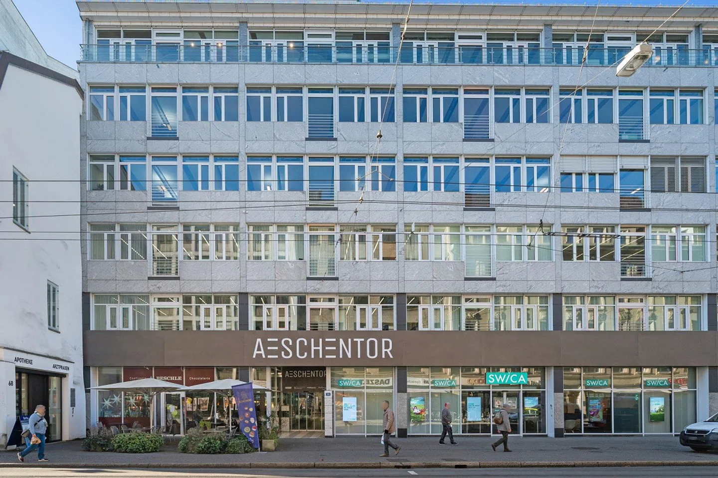 Your new company location in the best area! - Photo 4 of 4