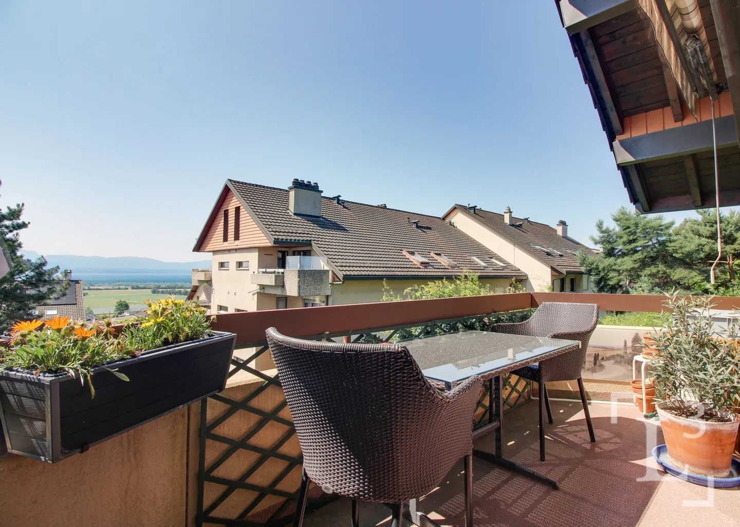 Centro città! Duplex attico con vista sul lago e sulle Alpi - Foto 2 di 14