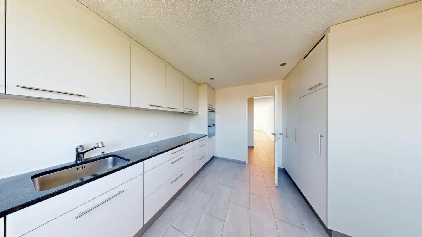 Moderne 3.5-Zimmer-Dachwohnung mit hohem Ausbaustandard - Foto 6 von 15