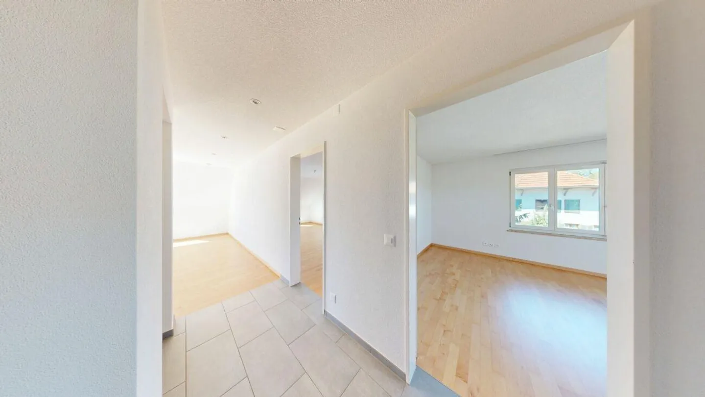 Moderne 3.5-Zimmer-Dachwohnung mit hohem Ausbaustandard - Foto 15 von 15