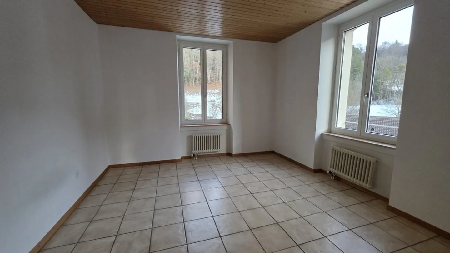 SCHÖNE WOHNUNG ZU VERMIETEN MIT BALKON - Foto 3 von 11