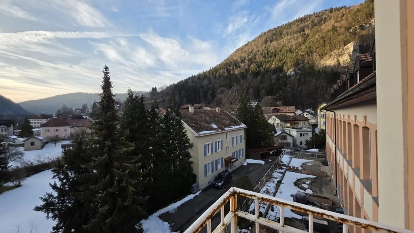 SCHÖNE WOHNUNG ZU VERMIETEN MIT BALKON - Foto 9 von 11